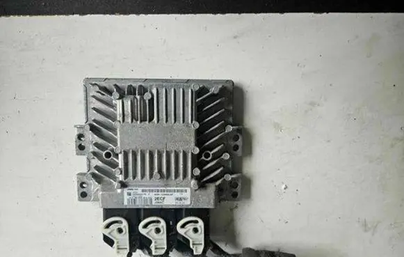 Ford Galaxy Engine control unit/module S122865022 5WS40417FT 6G9112A650NF