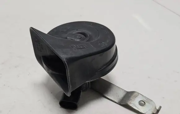 BMW X3 F25 Horn signal 7217702 155507