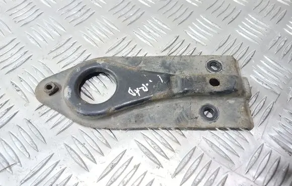 Suzuki SX4 Radiator mount bracket