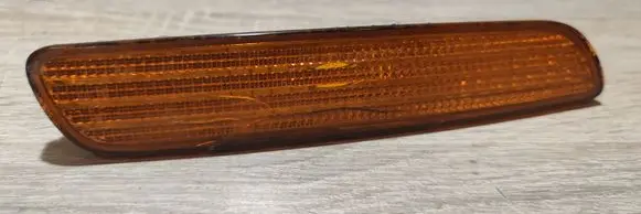 Volvo V70 Front fender indicator light 34400106