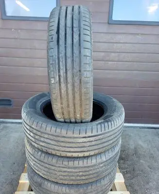 Volkswagen Polo VI R17 summer tire 