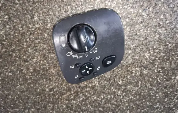 Mercedes-Benz CLK A209 C209 Light switch A2035451504