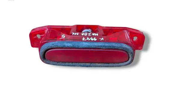 Mazda MX-5 NB Miata Third/center stoplight 286-61852 NC10-51-580C