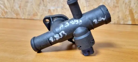 Audi A3 S3 8L Engine coolant pipe/hose 03g121132