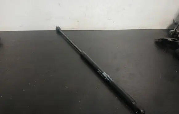 Volvo V70 Tailgate/trunk strut/damper 30721320