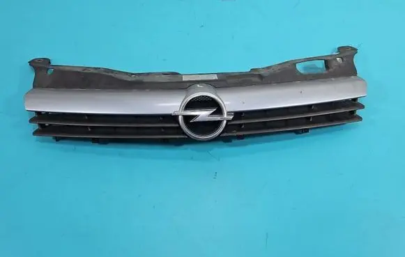 Opel Astra H Front bumper upper radiator grill 13108463 IMPRK1518776