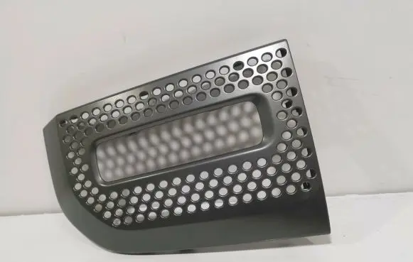 Land Rover Defender Front bumper lower grill 15B216AA