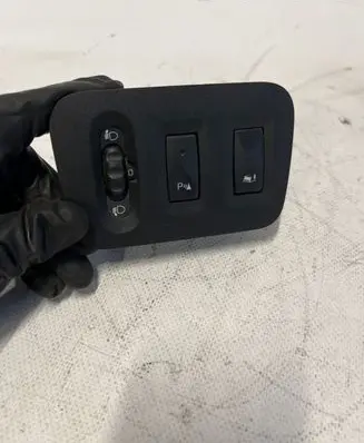 Renault Master III Headlight level height control switch 8200379685 PA66GF20