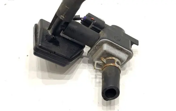 Mazda CX-3 Fuel pressure regulator PE0118751
