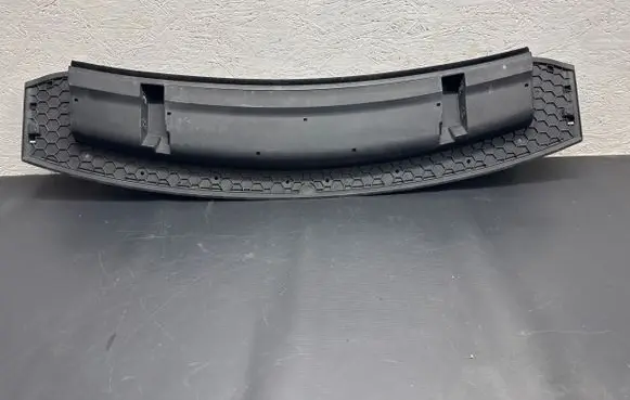 Porsche Panamera (971) Tailgate/trunk spoiler 971827934