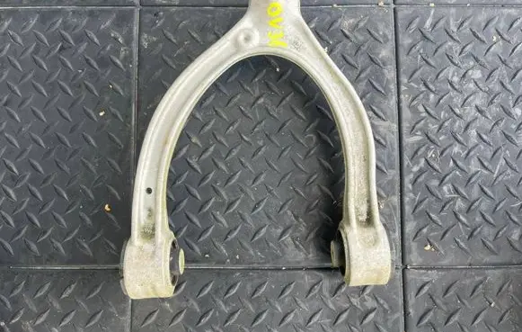 Mercedes-Benz C W205 Front upper control arm/wishbone 