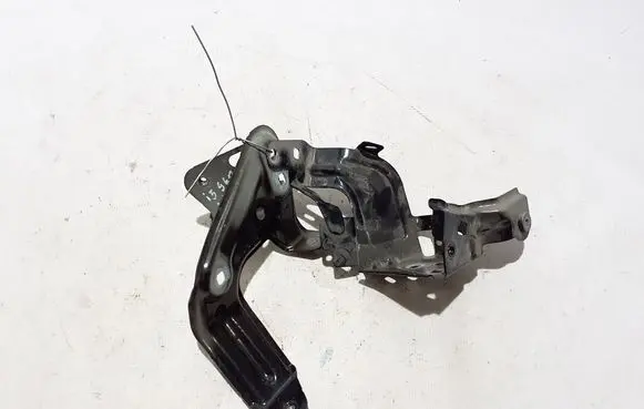 BMW i5 G60 Fender mounting bracket 9621190