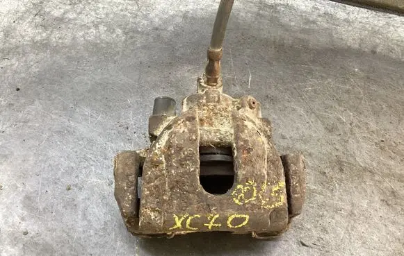 Volvo XC70 Rear brake caliper