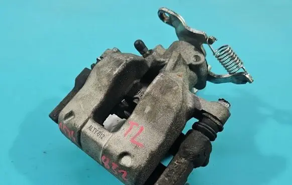 Toyota Avensis T270 Rear brake caliper IMPRK1574852