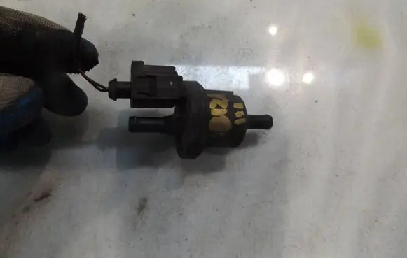 Seat Ibiza III (6L) Valve vacuum 0280142345
