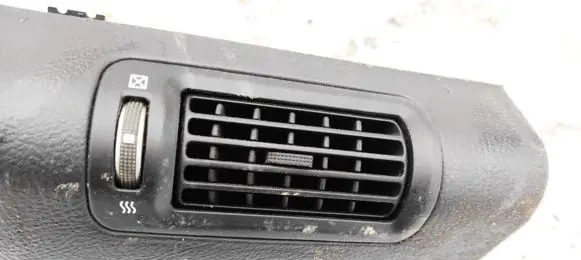 Hyundai Santa Fe Dash center air vent grill