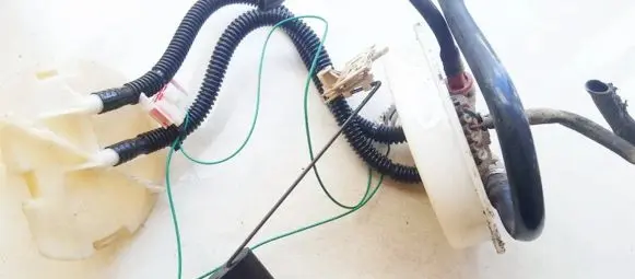 Ford Focus Fuel level sensor 