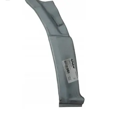 Front wheel arch liner splash guards