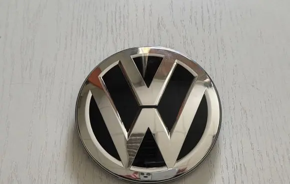 Volkswagen PASSAT B8 Manufacturer badge logo/emblem 3G0853601A