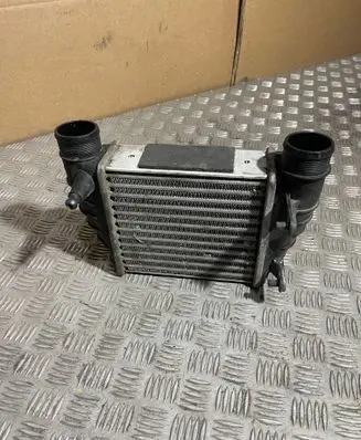 Audi A4 S4 B7 8E 8H Intercooler radiator 8E0145806Q