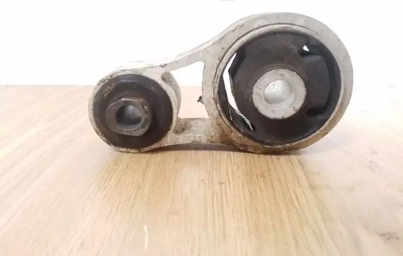 Mazda CX-7 Gearbox mount 9108