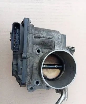 Toyota Avensis T250 Throttle valve 2203028050