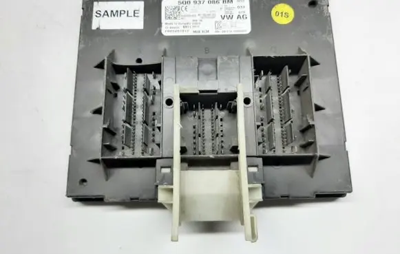 Volkswagen PASSAT B8 Comfort/convenience module 5Q0937086BM