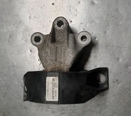 Renault Zoe Engine mount bracket 112106577R 143884