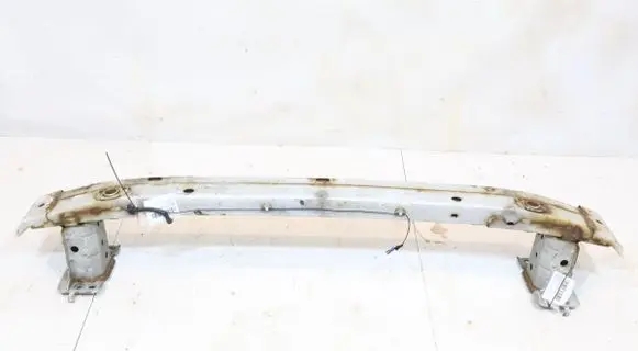 Toyota Verso Front bumper support beam 