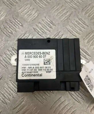 Mercedes-Benz C W205 Fuel injection pump control unit/module A0009006007