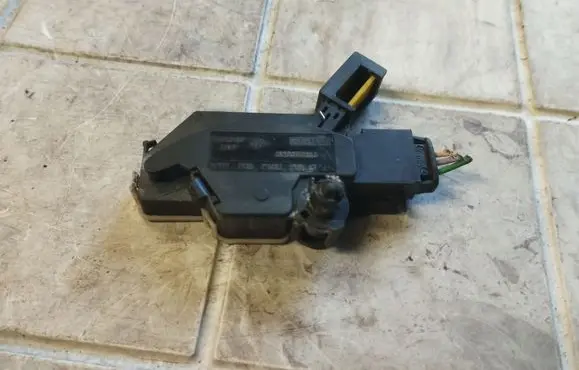 Clutch pedal sensor