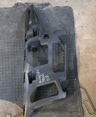 Ford Mondeo MK IV Front bumper mounting bracket