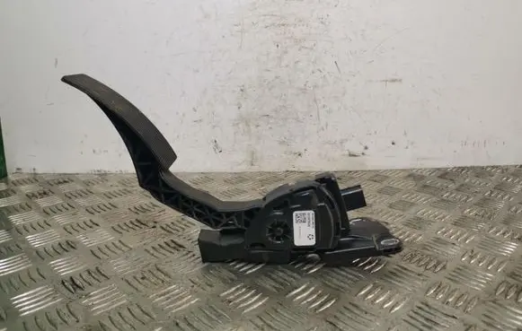 Jeep Grand Cherokee Accelerator throttle pedal 52124785AE