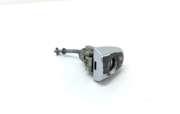 Toyota Land Cruiser (J120) Coupe door lock (next to the handle) 