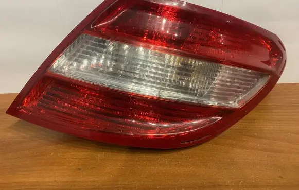 Mercedes-Benz C W204 Rear/tail lights 02267043 B444