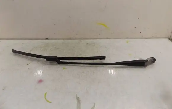Skoda Fabia Mk2 (5J) Front wiper blade arm