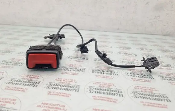 Audi A4 S4 B8 8K Front seatbelt buckle 8K0857755F
