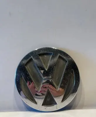 Volkswagen Polo Manufacturer badge logo/emblem 6Q0853630