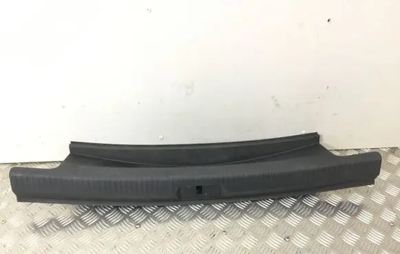 Volkswagen Golf VII Trunk/boot sill cover protection 5G6863459