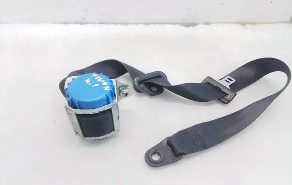 Ford Fusion Front seatbelt