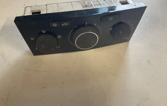 Opel Zafira B Climate control unit 13250614 16042007 901513610000