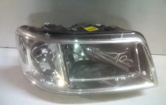 Volkswagen Transporter - Caravelle T5 Headlight/headlamp 0301191702
