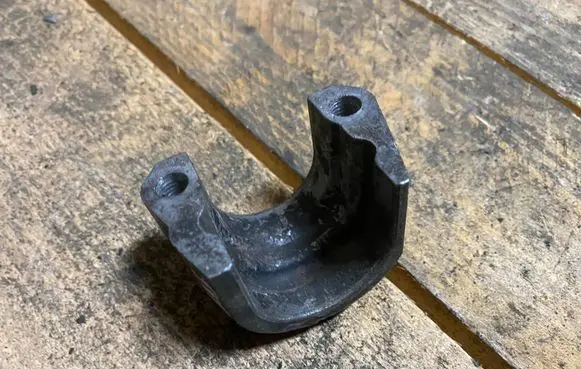 Mercedes-Benz C W203 Sway bar bush bracket, front a2033231240 2033231240