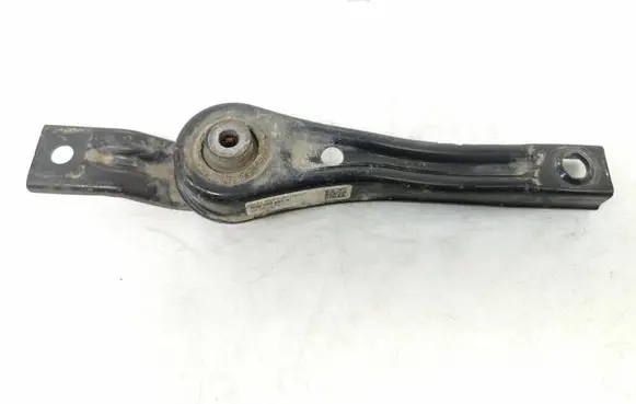 Volkswagen Golf VII Engine mount bracket 5Q0199855N 10092013