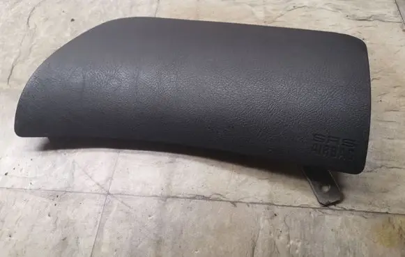 BMW 5 E39 Airbag cover 8243605