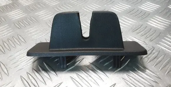 Jaguar XE Tailgate/boot lid lock trim CPLA46420AA