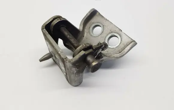 Peugeot Expert Front door lower hinge 