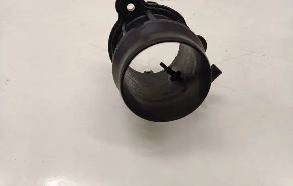 BMW 5 G30 G31 Intercooler hose/pipe 8573034