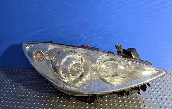 Peugeot 307 Headlight/headlamp 9655764280