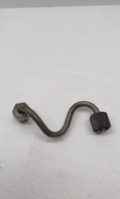 Fuel injector supply line/pipe